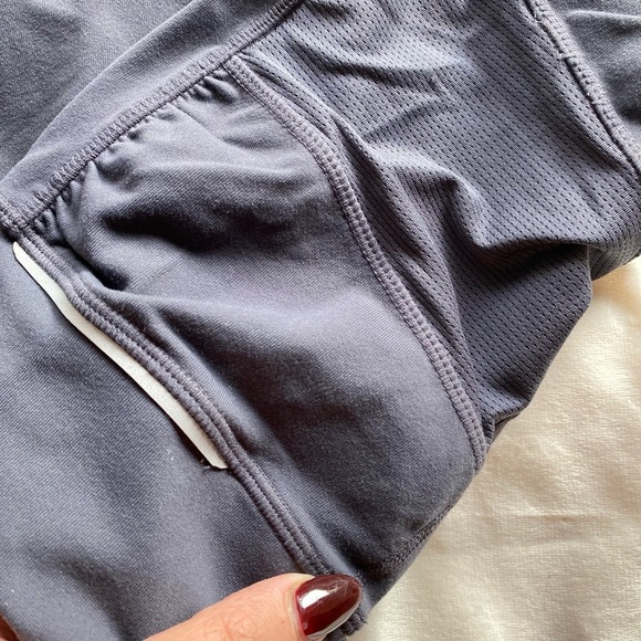 Athleta Salutation Stash Pocket Leggings | Size L | Charcoal Gray - Picture 3 of 8